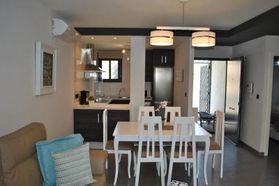 Første etasje leilighet i Oasis Beach La Zenia 2 Nº 059 in España Casas